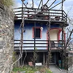 Charmantes Rustico An Guter Lage Apartamento