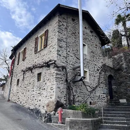 Charmantes Rustico An Guter Lage